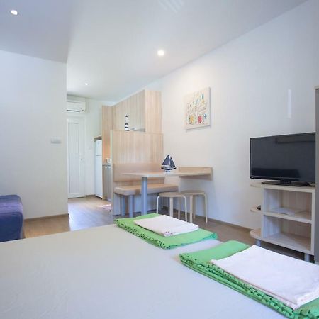Studio Apartment - Seaview Premantura Kültér fotó