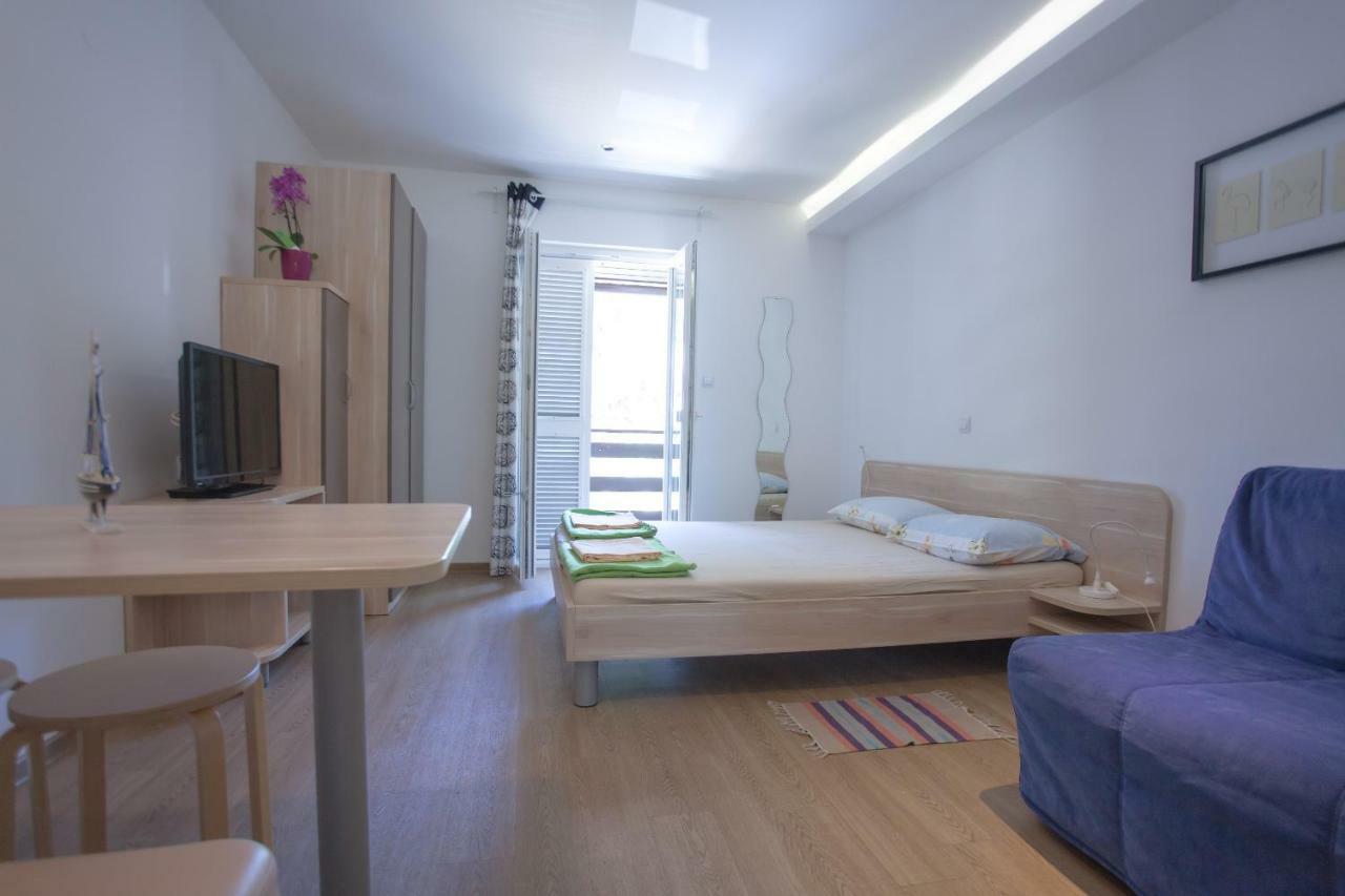 Studio Apartment - Seaview Premantura Kültér fotó