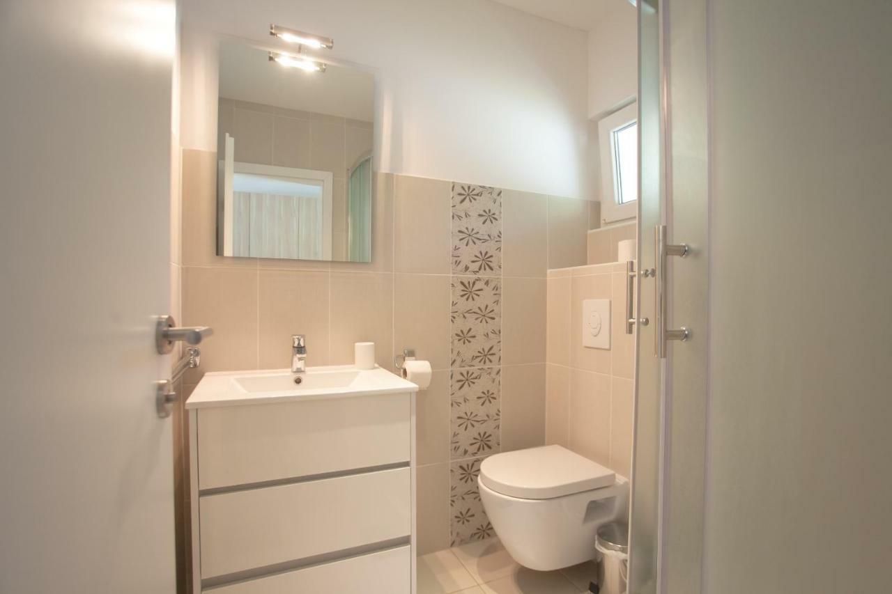 Studio Apartment - Seaview Premantura Kültér fotó